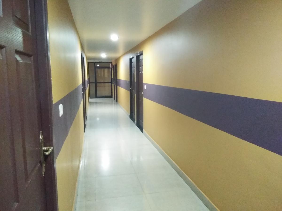 A.R.Residency Hotel Kunnamangalam ภายนอก รูปภาพ